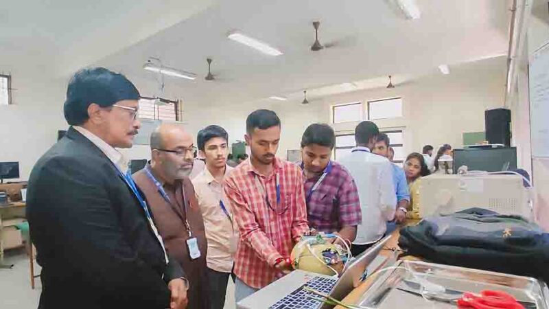 ಜೆಎನ್ಎನ್ ಸಿಒ ಇಲೆಕ್ಟ್ರಾನಿಕ್ಸ್ ತಾಂತ್ರಿಕ ಪ್ರಯೋಗಗಳ ಅನಾವರಣ, ರಸ್ತೆ ಸುರಕ್ಷತೆಗೆ ಬಂತು ‘ಸ್ಮಾರ್ಟ್ ಹೆಲ್ಮೆಟ್’