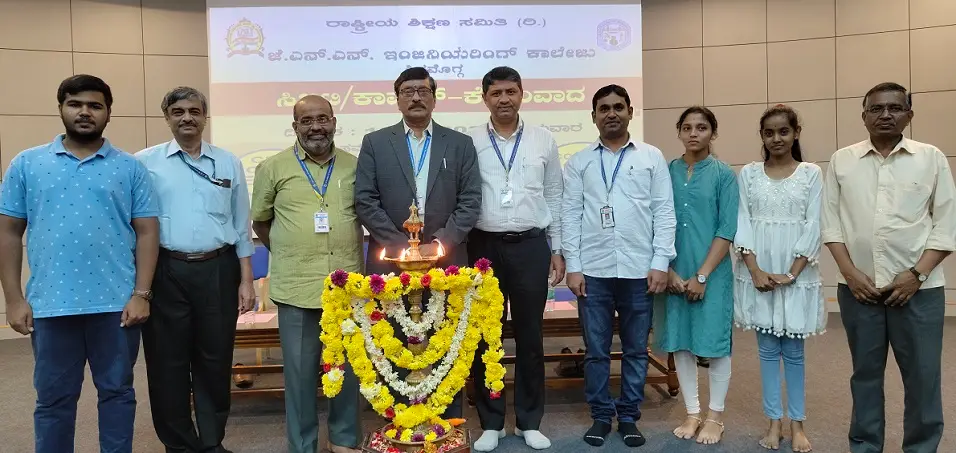 ವೃತ್ತಿ ಕ್ಷೇತ್ರಕ್ಕೆ ಪೂರಕ ಕೌಶಲ್ಯಗಳ ಕಲಿಕೆ ಅವಶ್ಯಕ