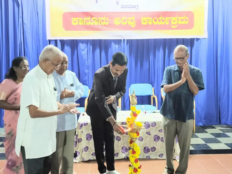 ವಿದ್ಯಾರ್ಥಿಗಳು ಕಾಲ್ಪನಿಕ‌ ಆಕರ್ಷಣೆಗಳಿಗೆ ಬಲಿಯಾಗದಿರಿ