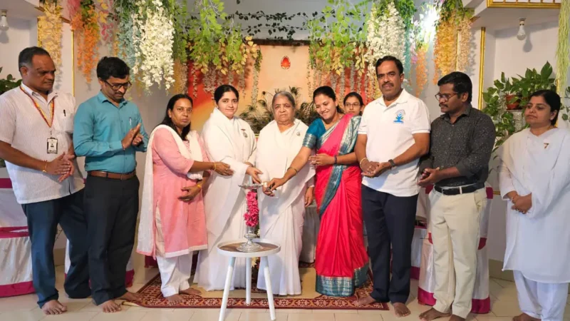 ವಿಶ್ವದ ಎಲ್ಲೆಡೆ ಆಧ್ಯಾತ್ಮದ ಕಾರ್ಯ